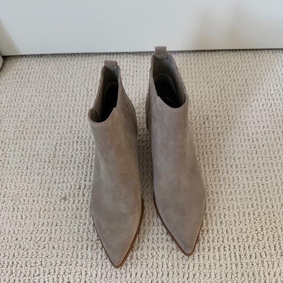 Suede booties - Picture 4 of 4
